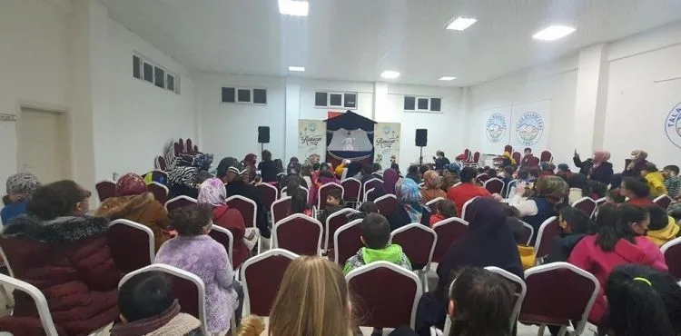 TALAS’TA ÇOCUKLARA ‘KUKLA’ İLE RAMAZAN EĞLENCESİ