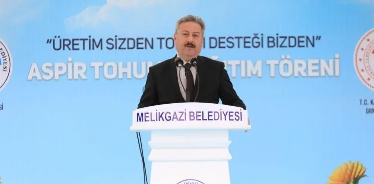 MELİKGAZİ 18 TON ASPİR TOHUMUNU ÇİFTÇİYE DAĞITTI “ÇİFTÇİYE DESTEK, TOPRAĞA BEREKET"