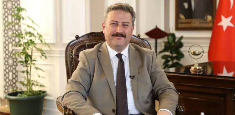 TACETTİNVELİ MAHALLESİNDE ÇEVRE DÜZENLEMESİ, OTOPARK VE YAYA YOLU YAPILACAK
