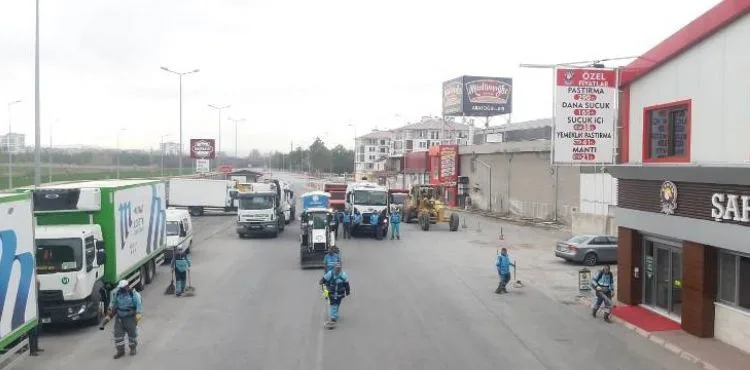 KOCASİNAN’DA BAHAR TEMİZLİĞİ DEVAM EDİYOR