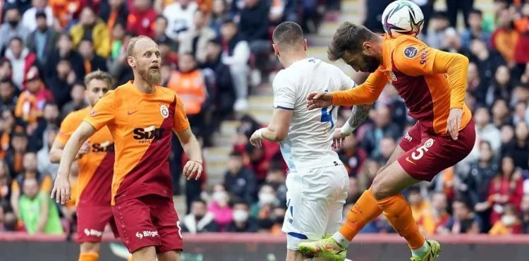 Galatasaray kaybetti! Dostluk kazandı