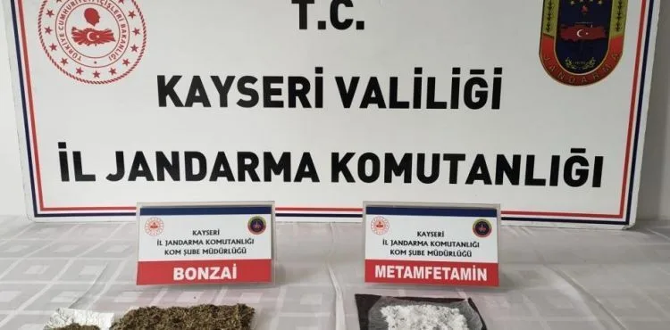 İstanbul’dan Kayseri’ye uyuşturucu taşıyan kurye yakalandı