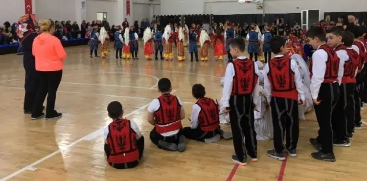 HALK OYUNLARI KURSU İLE YÖRESEL KÜLTÜR YAŞATILIYOR