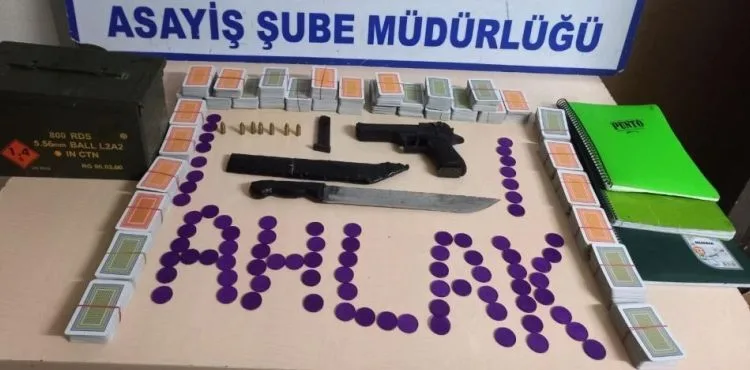 Kayseri'de kumar oynayan 23 kişiye 41 bin 837 TL para cezası