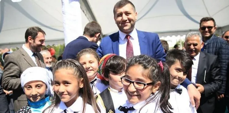 VEKİL ERSOY’DAN 23 NİSAN MESAJI