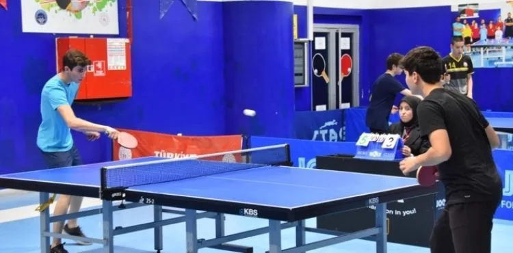 KOCASİNAN’DA LİSELER ARASI SPOR FESTİVALİ HEYECANI DEVAM EDİYOR