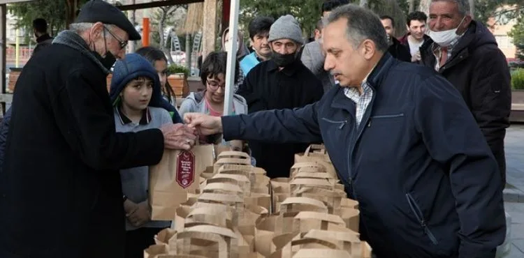 “BİZ PİŞİRELİM SİZ ULAŞTIRIN” GÖNÜLLERE GİRDİ
