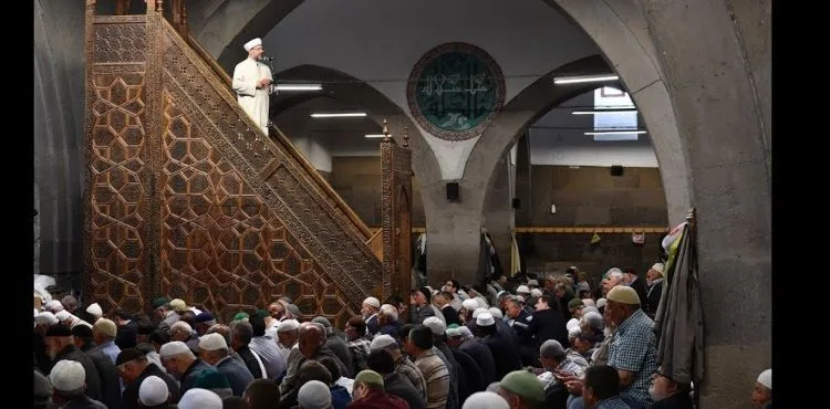Bayram namazı saati belli oldu