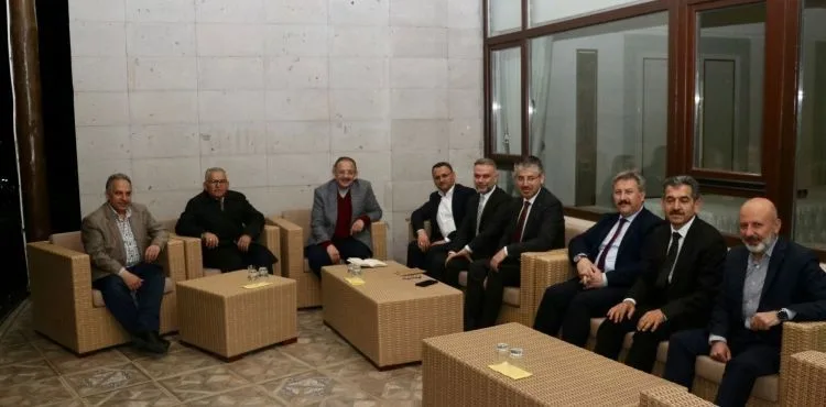 BÜYÜKKILIÇ VE BAŞKANLARDAN ÖZHASEKİ’YE BRİFİNG