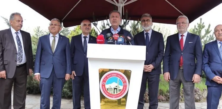 Bakan Akar: “Irak ve Suriye’nin kuzeyinde tek amacımız var o da teröristle mücadele etmek”