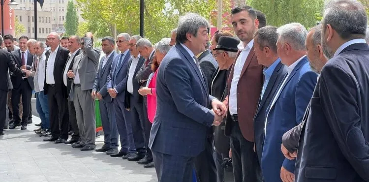 İYİ PARTİ MİLLETVEKİLİ DURSUN ATAŞ, PARTİ TEŞKİLATLARINDAKİ BAYRAMLAŞMA PROGRAMLARINA KATILDI