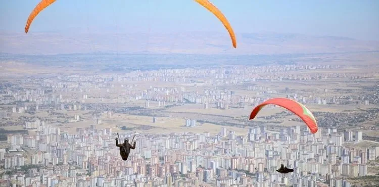 TÜRKİYE YAMAÇ PARAŞÜTÜ ŞAMPİYONASI BAŞLIYOR