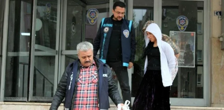 İkametlerden 181 bin TL'lik ziynet eşyası çalan kadınlar yakalandı