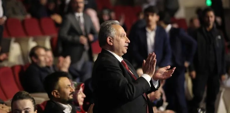 TÜRK DÜNYASI BU GÖSTERİDE BULUŞTU