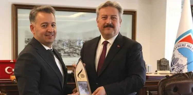 TÜRKİYE KAYAK FEDERASYONU BAŞKAN ADAYINDAN, MELİKGAZİ’YE ZİYARET