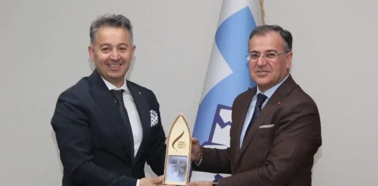 TKF BAŞKAN ADAYI ALAFTARGİL’DEN BAŞKAN ÖZDOĞAN’A ZİYARET