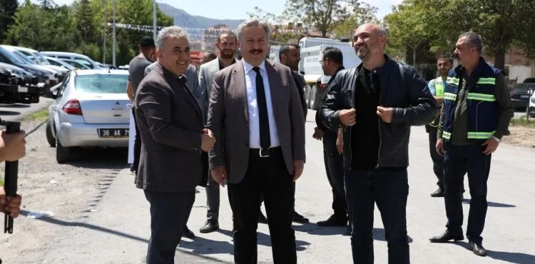 Başkan Dr. Mustafa Palancıoğlu: “140 BİN METREKARELİK BÜYÜK ÇALIŞMA, TACETTİN VELİ MAHALLESİ’NDE BAŞLADI”