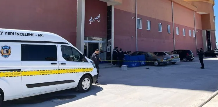 İntihar eden zehir tacirinin evinden 10 kilo uyuşturucu çıktı