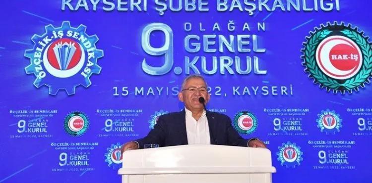 BAŞKAN BÜYÜKKILIÇ’A KONFETİLİ VE TEZAHÜRATLI KARŞILAMA