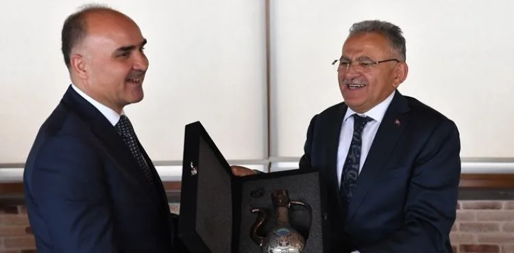 BAŞKAN BÜYÜKKILIÇ’TAN VALİ GÜNAYDIN ONURUNA VEDA YEMEĞİ