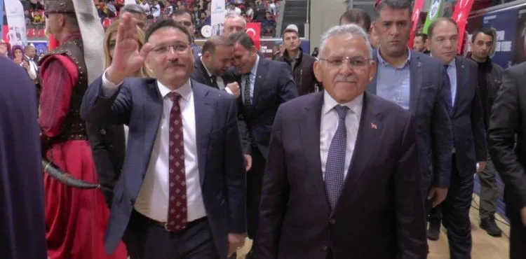 Kayseri’de 19 Mayıs coşkuyla kutlandı