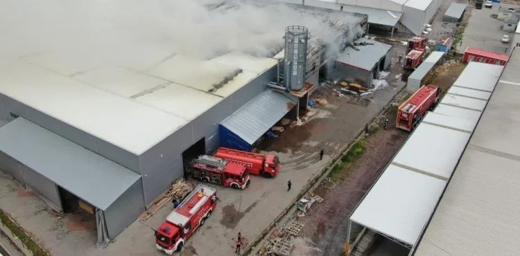 Kayseri’de fabrika yangını
