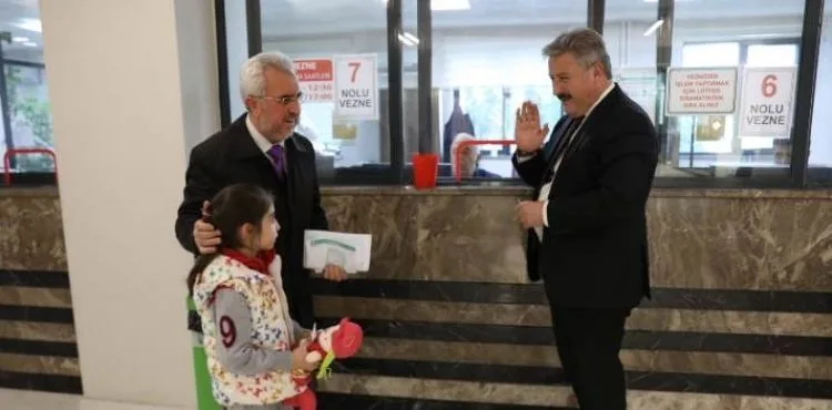 BAŞKAN PALANCIOĞLU EMLAK VERGİSİNİ VEZNEDEN ÖDEDİ