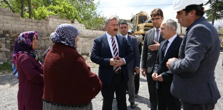 MELİKGAZİ KENTSEL DÖNÜŞÜMDE , REFERANS VE ÖRNEK ÇALIŞMALAR...