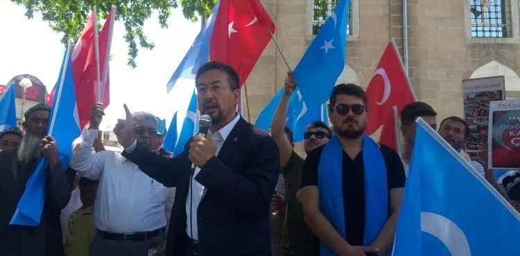 Dernek Başkanı Tümtürk: “Doğu Türkistan’da 7 yıldır soykırım uygulanıyor”