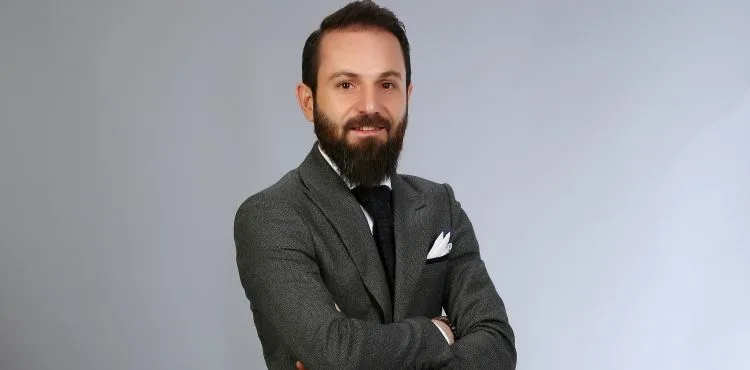 “BİR FİRMANIN BÜYÜKLÜĞÜ DEVAMINDA BİRÇOK FİRMAYI BÜYÜTÜR”