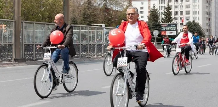 KAYSERİ BÜYÜKŞEHİR, BİSİKLET KULLANIMI TEŞVİKİNDE TÜRKİYE’YE ÖRNEK OLUYOR