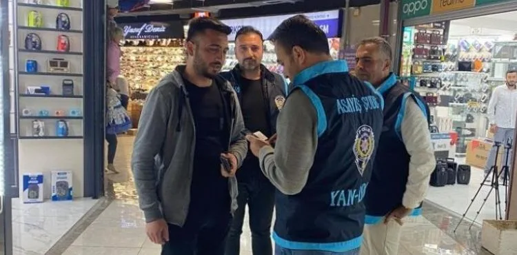 Polis uygulamasında sahte dolar ele geçirildi