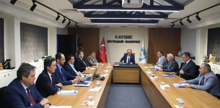 BAŞKAN BÜYÜKKILIÇ’TAN 2022 YILI YATIRIM DEĞERLENDİRME ZİRVESİ