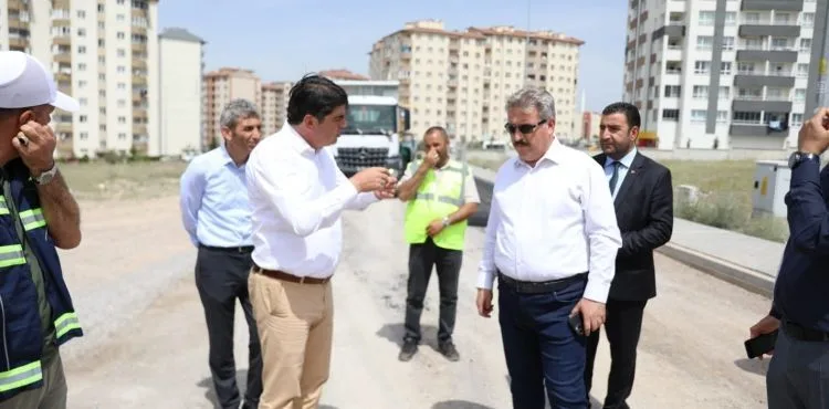 BAHÇELİEVLER MAHALLESİ’NDE YENİ YOL YAPIM VE ÇEVRE DÜZENLEMESİ YAPILIYOR