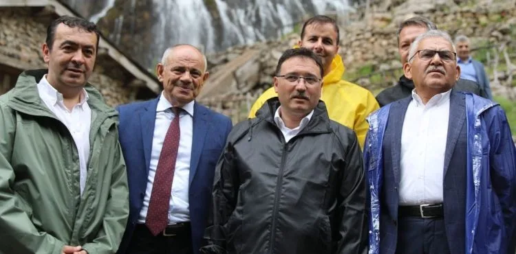 Vali Çiçek Kapuzbaşı Şelalesinde İncelemelerde Bulundu
