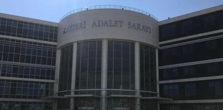 Sosyal medya dolandırıcılığından yargılanan sanığa 4 yıl hapis