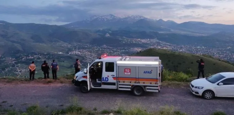 Yürüyüşte kaybolan 2 kişi 3 saat sonra bulundu