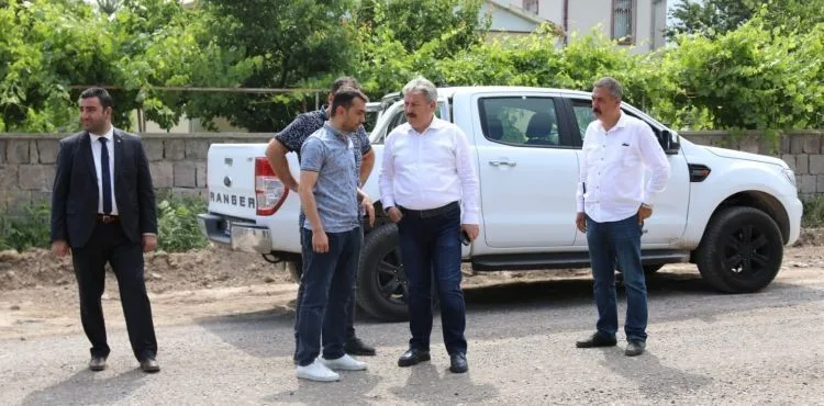 ERENKÖY MAHALLESİ’NDE ALT YAPI BİTTİ, ÜST YAPI ÇALIŞMALARI DEVAM EDİYOR