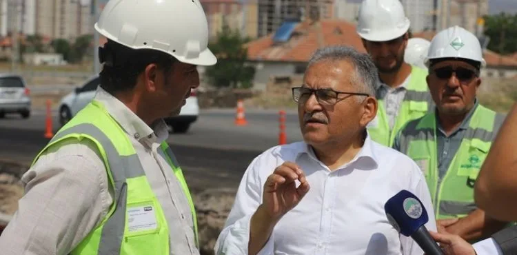 BAŞKAN BÜYÜKKILIÇ, YAPIMI DEVAM EDEN TALAS RAYLI SİSTEM HATTI’NI DENETLEDİ