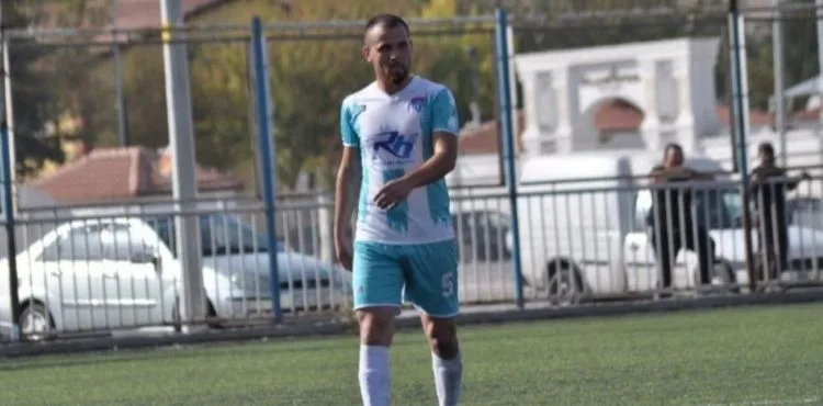 KAYSERİ'DE AMATÖR FUTBOL OYNAYAN HASAN GÖĞERÇİN HAYATINI KAYBETTİ