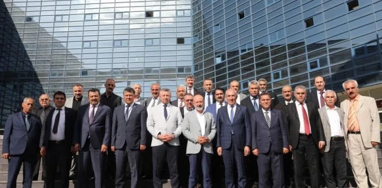 Başkan Çolakbayrakdar: “Her zaman esnafımızın yanındayız”