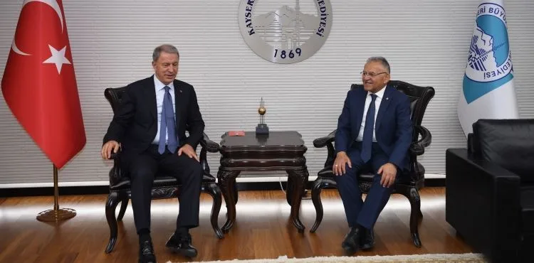 BAKAN AKAR’DAN BAŞKAN BÜYÜKKILIÇ’A ZİYARET
