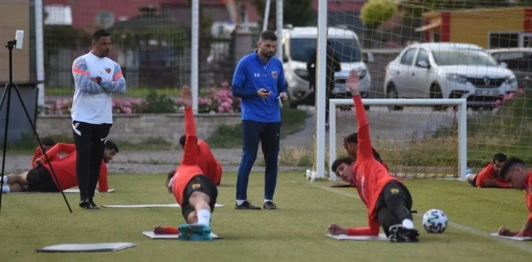 Kayserispor sezonun ilk antrenmanını gerçekleştirdi