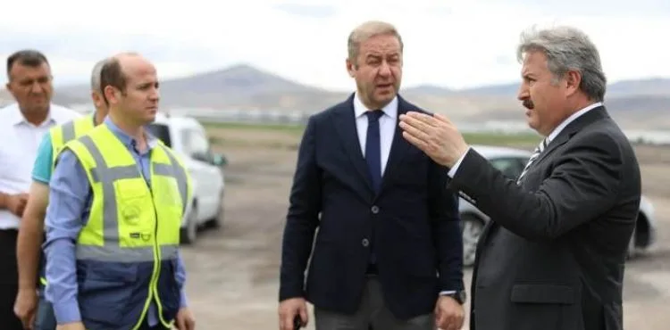 SERBEST BÖLGE’DE YENİ YAPILAN HANGARLA İHRACATIN ÖNÜ AÇILACAK