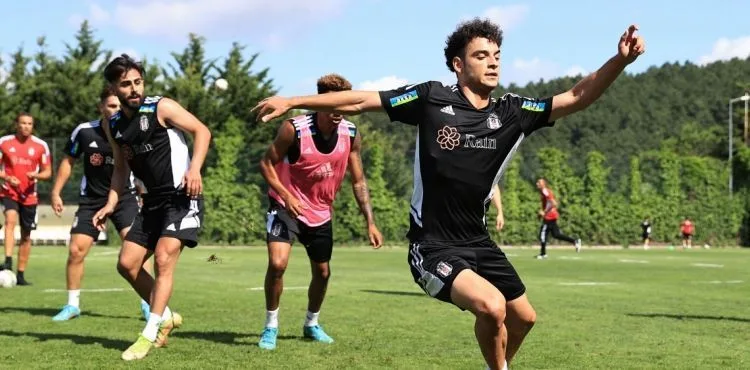 Beşiktaş, kondisyon ve taktik çalıştı
