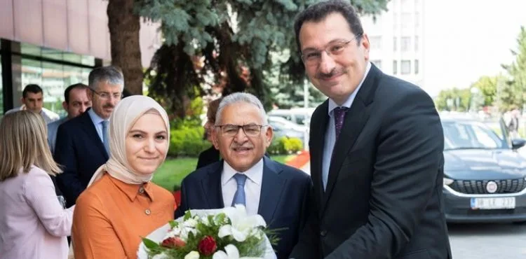 AK PARTİ GENEL BAŞKAN YARDIMCISI YAVUZ’DAN BAŞKAN BÜYÜKKILIÇ’A ÖVGÜLER