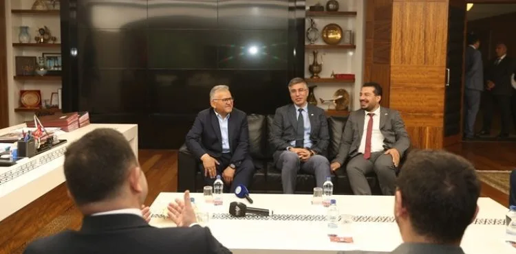BAŞKAN BÜYÜKKILIÇ, KAYSERİ OSB’NİN YENİ YÖNETİMİNİ AĞIRLADI