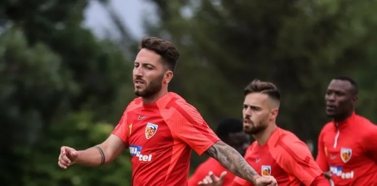 Kayserispor deplasmanda başlıyor