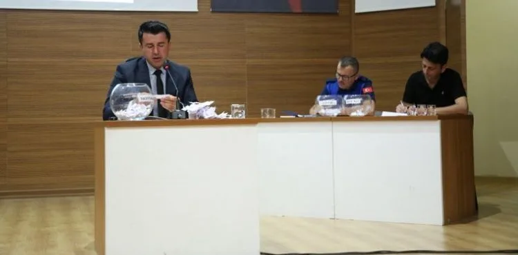 KÖY PAZARLARINDA ORGANİK ÜRETİCİLER İÇİN KURA ÇEKİLDİ