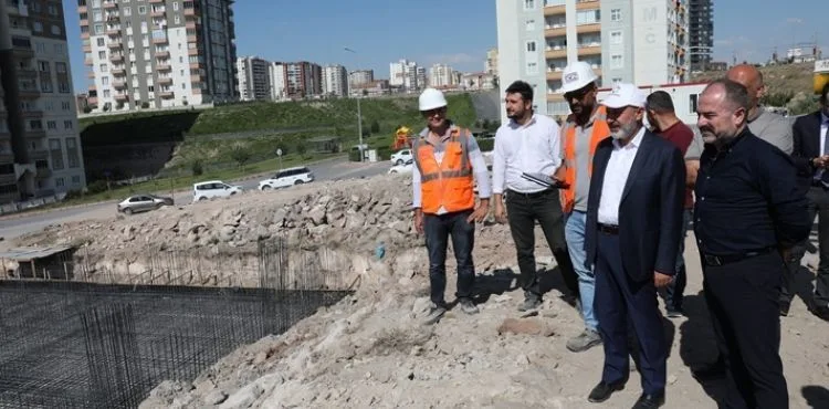 KOCASİNAN’DA 24 DERSLİKLİ VE 6 EK DERS SINIFLI LİSENİN TEMELİ ATILDI